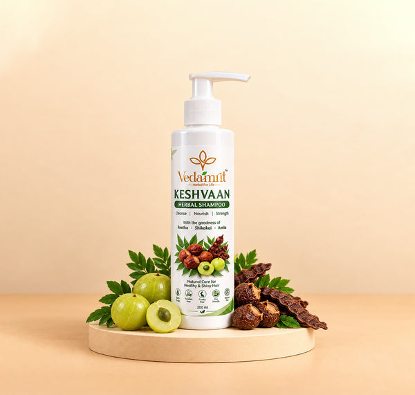 Keshvaan Herbal Shampoo with Reetha, Shikakai & Amla for Gentle Cleansing and Healthy-Looking Hair (200 ml)